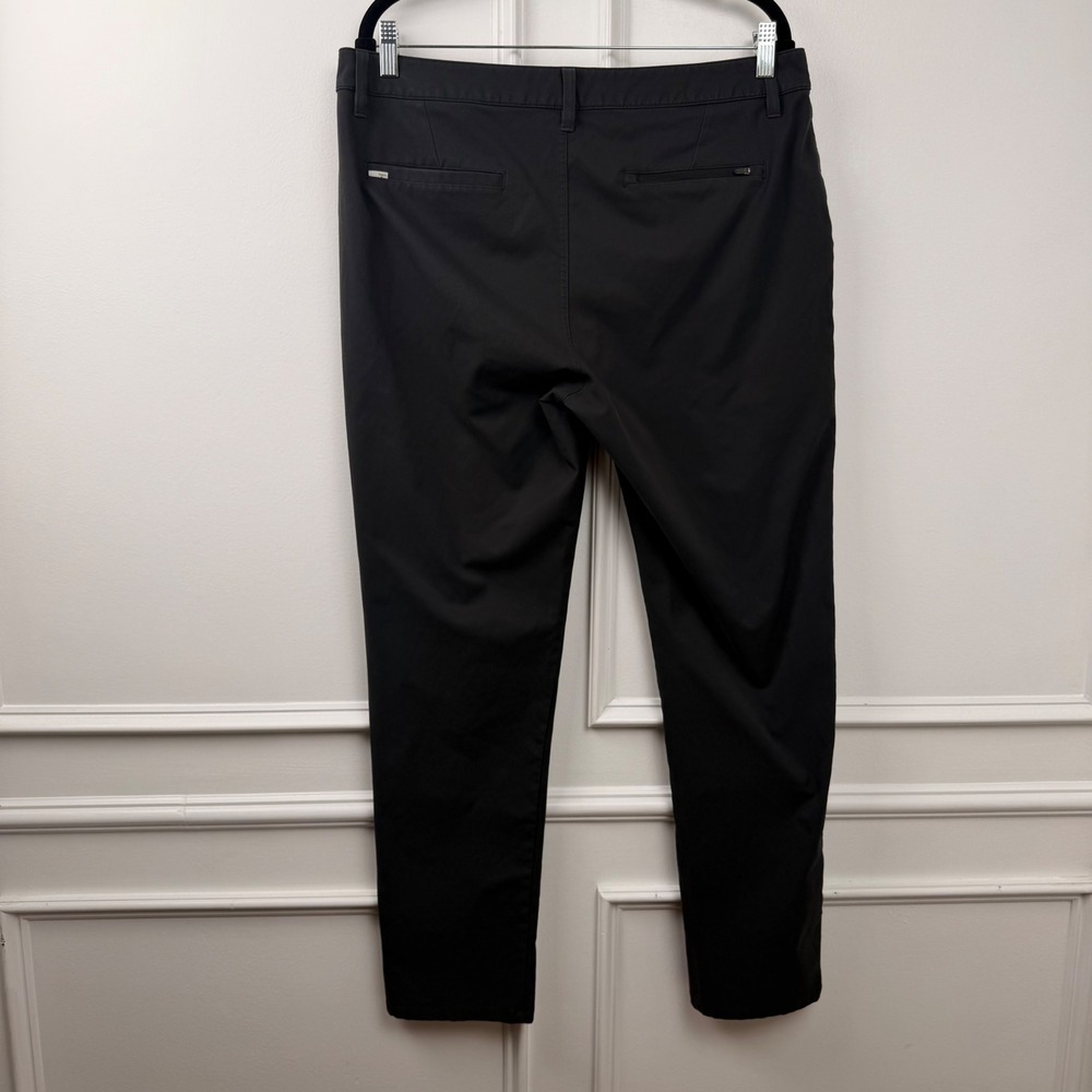 Vuori Meta Pant Mens 34 Black Performance Chino Trousers V427 Slim Fit Stretch - Picture 2 of 7